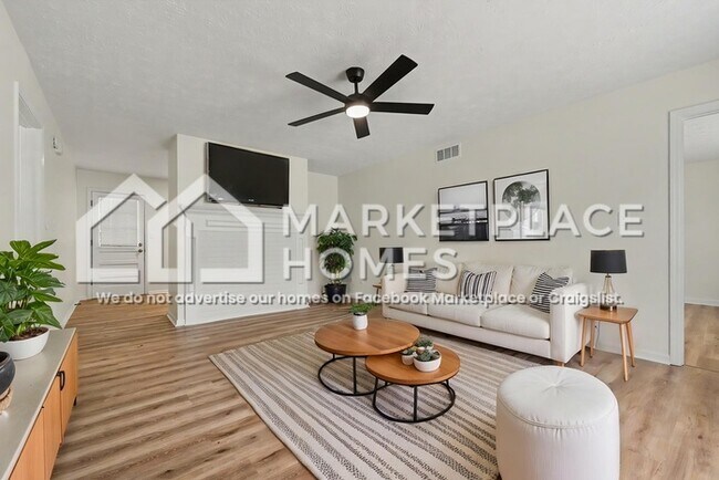 Foto del edificio - 1025 Walker Pl Dr