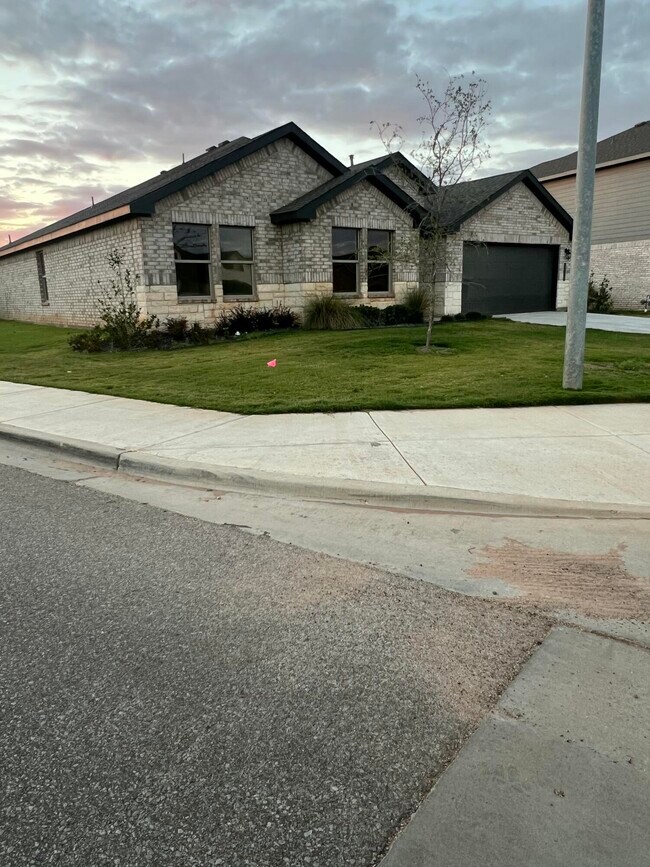 Foto del edificio - 10518 Aberdeen Ave