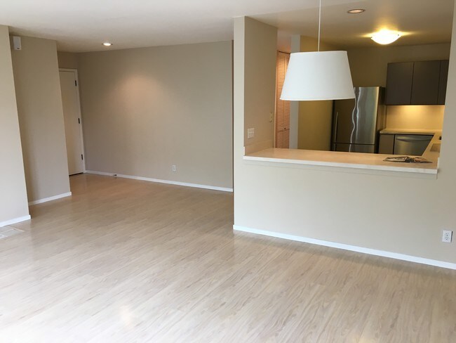 Foto del edificio - 1000 Steiner St