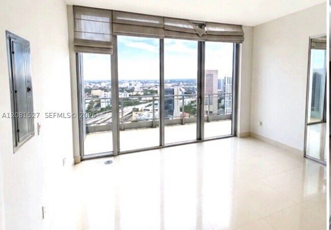 Foto del edificio - 90 SW 3rd St