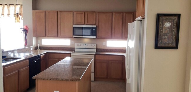 Building Photo - 211 Gazetta Way