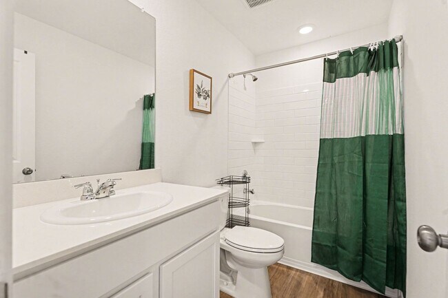 Foto del edificio - 9502 Brookside Point Dr