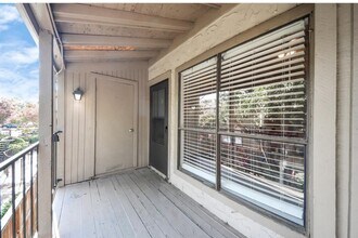 Building Photo - 5711 Sugar Hill Dr