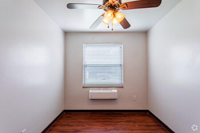 2HAB, 1BA - 1,000 ft² - College View Apartments