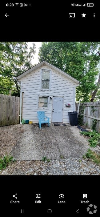 Building Photo - 1043 Crescent Ave