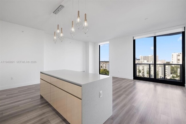 Foto del edificio - 101 Diplomat Pkwy