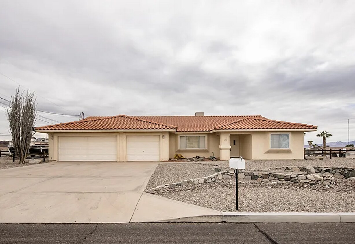 Foto principal - South Side 3 Bedroom Home-Rent Now REDUCED