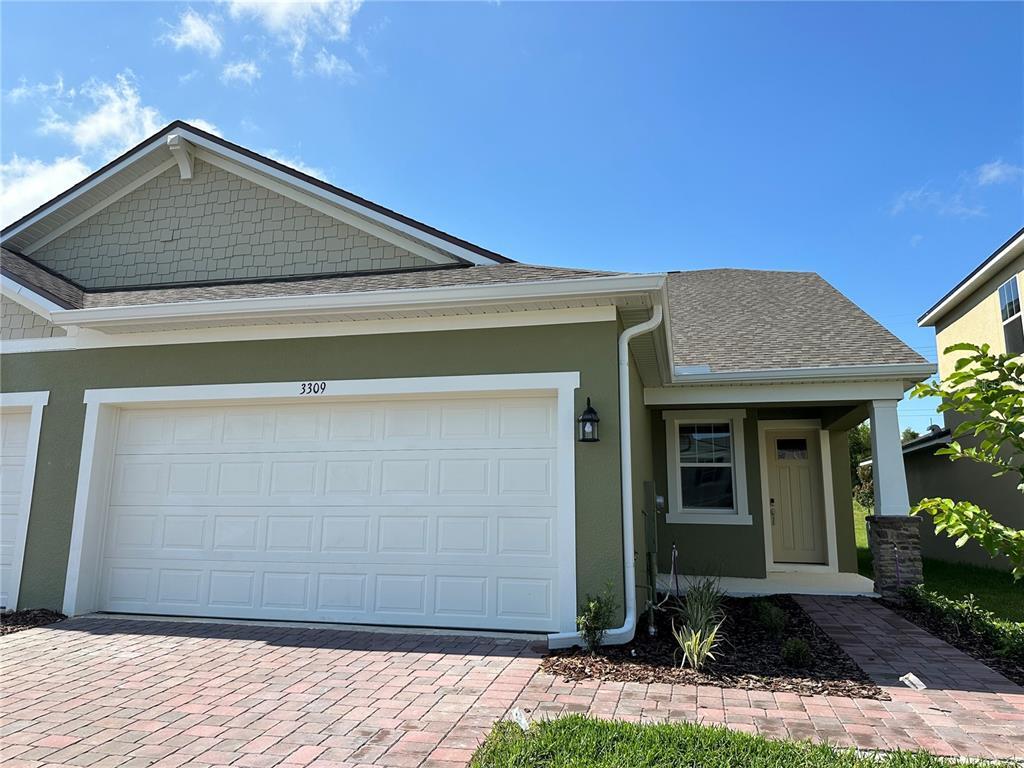 Foto principal - 3309 Canna Lily Pl