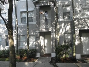Building Photo - 2405 Shoma Dr