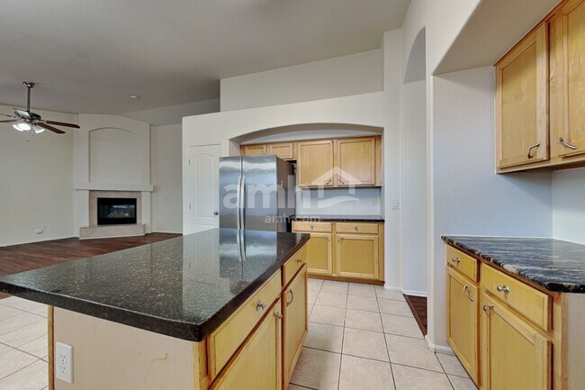 Foto del edificio - 10262 W Patrick Ln