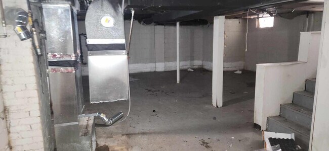 Building Photo - 11776 Rossiter St