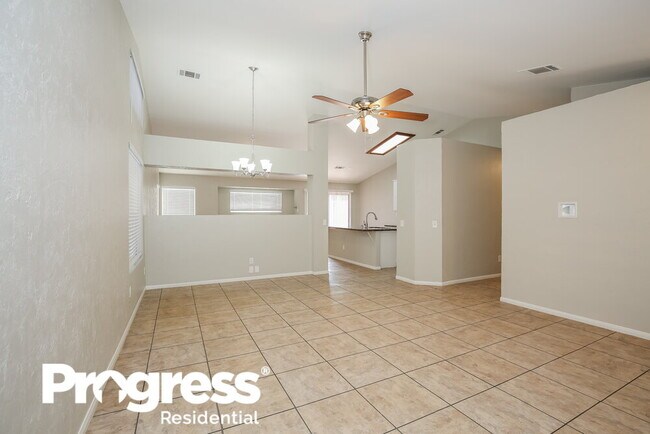 Foto del edificio - 23 W Bright Dawn Ave