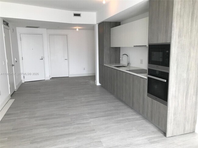 Foto del edificio - 2900 NE 7th Ave