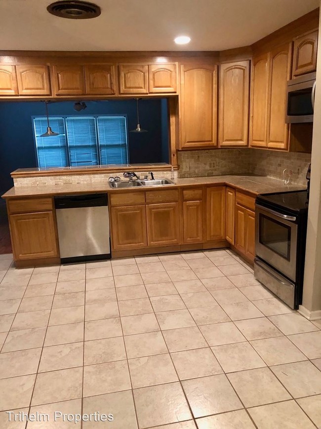 Building Photo - 4 br, 3 bath House - 4419 Forest Park Dr