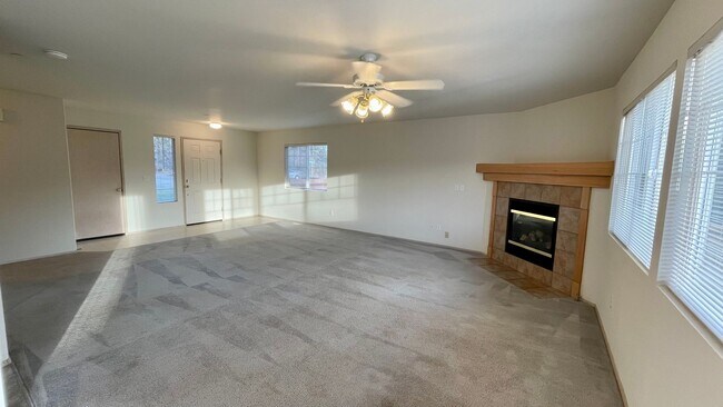 Building Photo - Private 2 Story Corner Lot