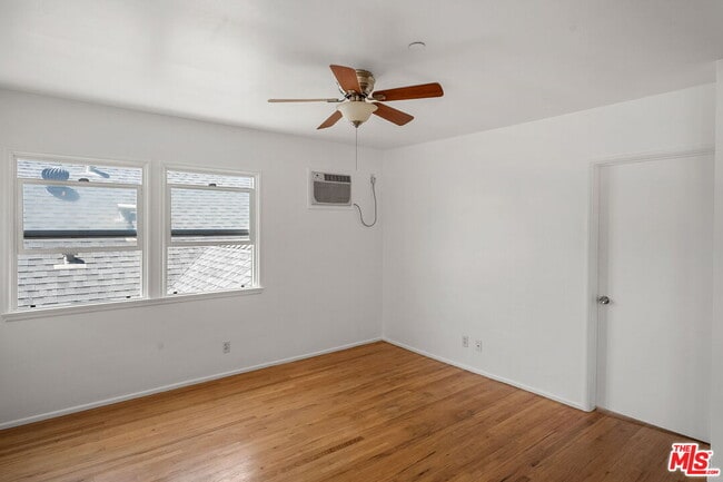 Foto del edificio - 2231 Laverna Ave