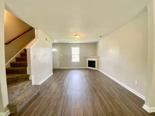 Foto del edificio - Adorable Town Home The Stables at Horse Creek!