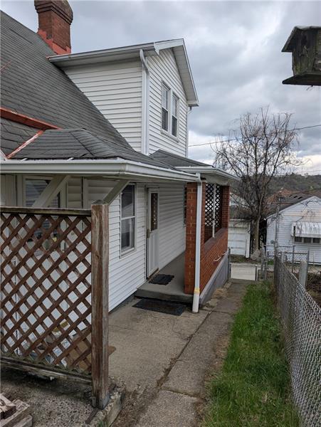 Primary Photo - 619.5 Conrad Ave