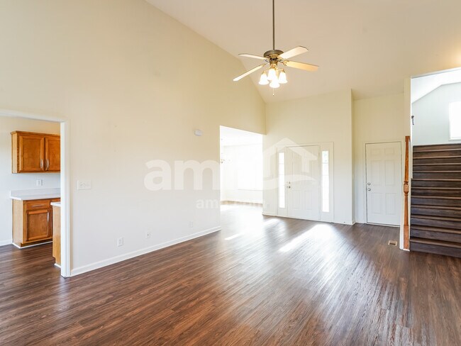 Foto del edificio - 3513 Torrington Ln