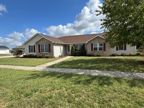 Building Photo - 534 Eagle Ridge Dr