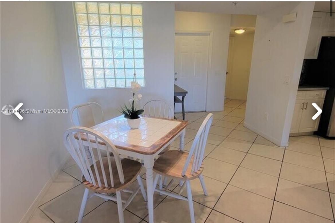 Foto del edificio - 9645 NW 1st Ct