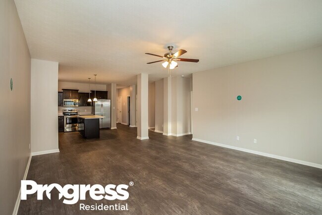 Building Photo - 609 Bobtail Dr