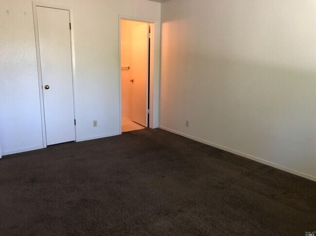 Building Photo - 101 Agua Caliente Rd W