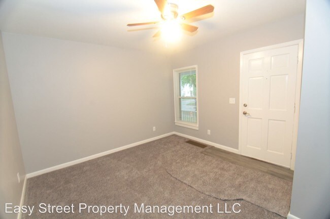 Building Photo - 4 br, 2 bath House - 2350 Farnam St