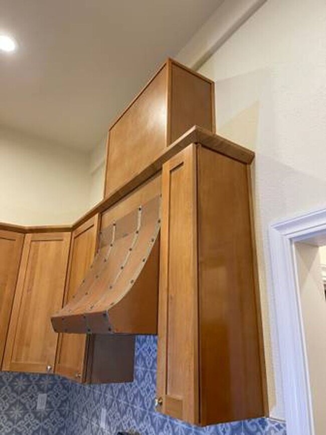 Foto del edificio - 3-bedroom 2-bathroom duplex