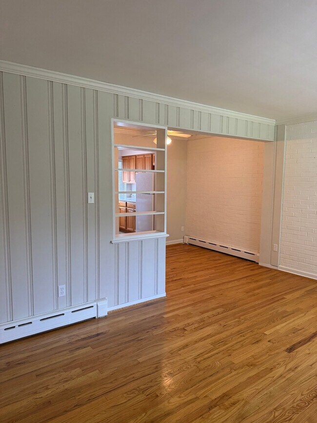 Foto del edificio - 1614 Beacon St