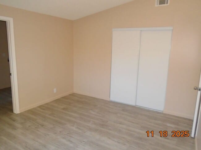 Foto del edificio - 319 E Nugent St