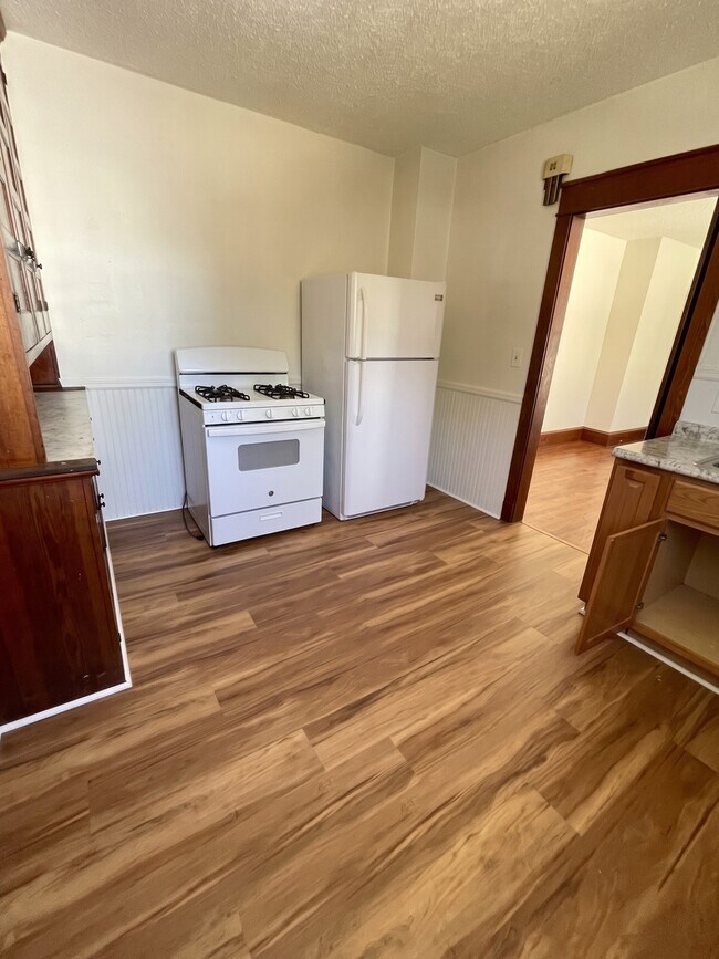 Foto del edificio - 823 E 29th St