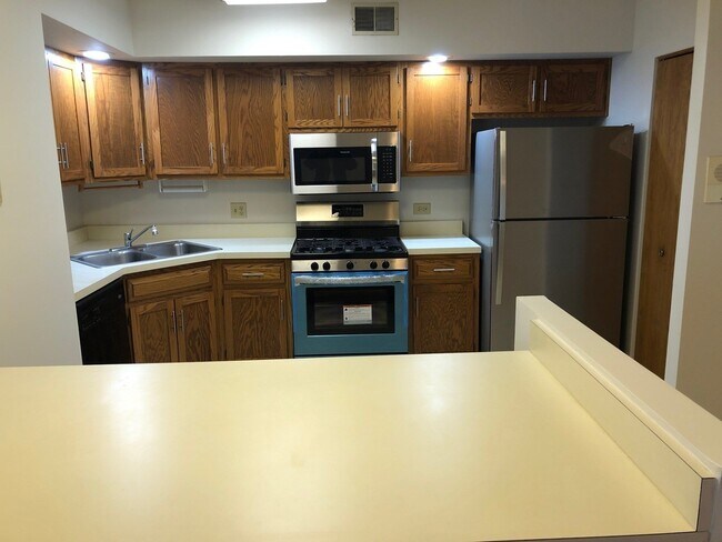 Foto del edificio - 868 N Prairie Ave