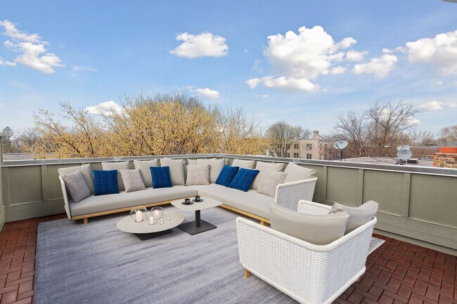 West-side patio - 3238 Garfield Ave