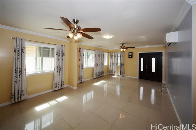 Building Photo - 1517 Palolo Ave