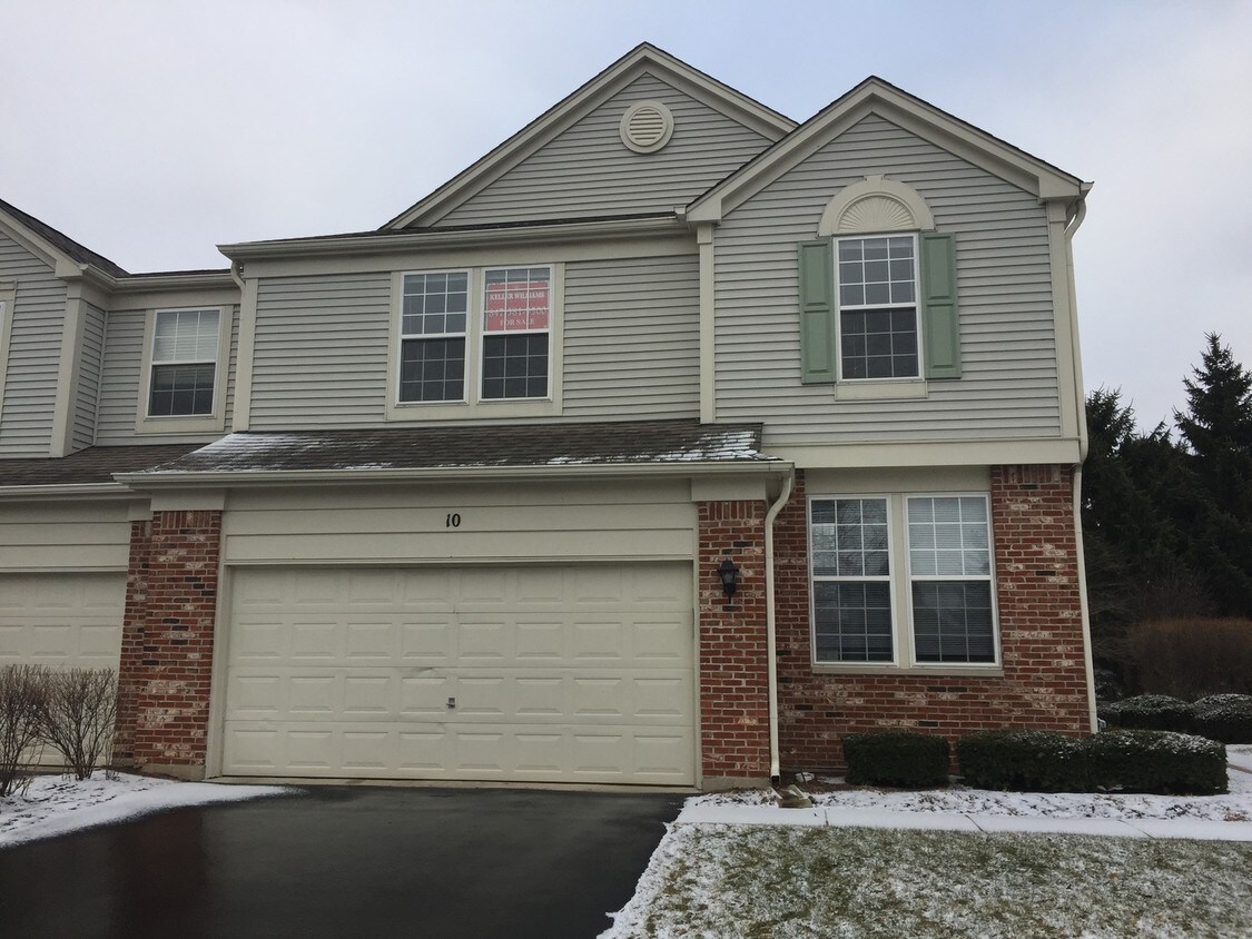 10 Parkside Ct, Algonquin, IL 60102 Townhome Rentals in Algonquin IL