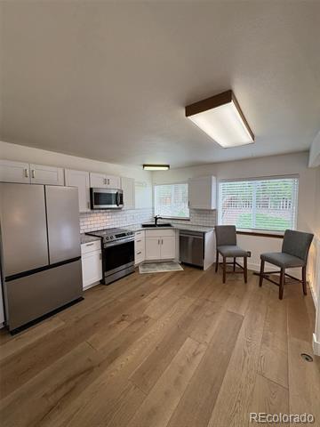 Foto del edificio - 9494 Devon Ct