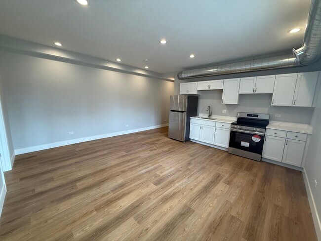 Foto del edificio - 1219 W Devon Ave