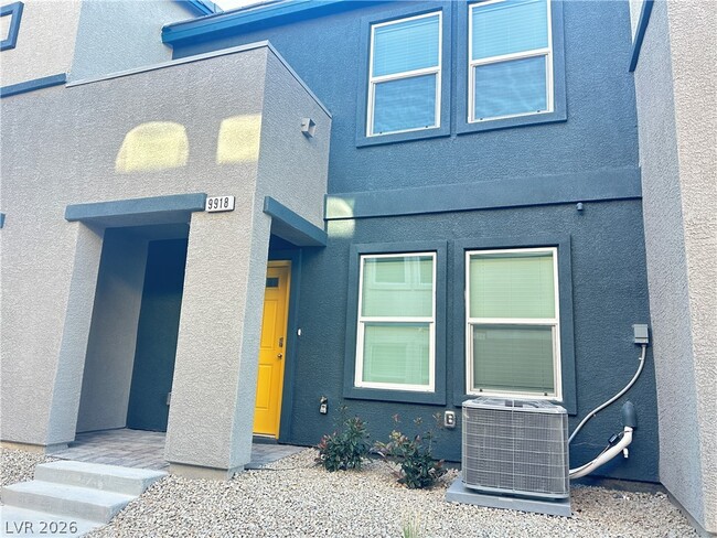 Building Photo - 9918 Saffron Hls St