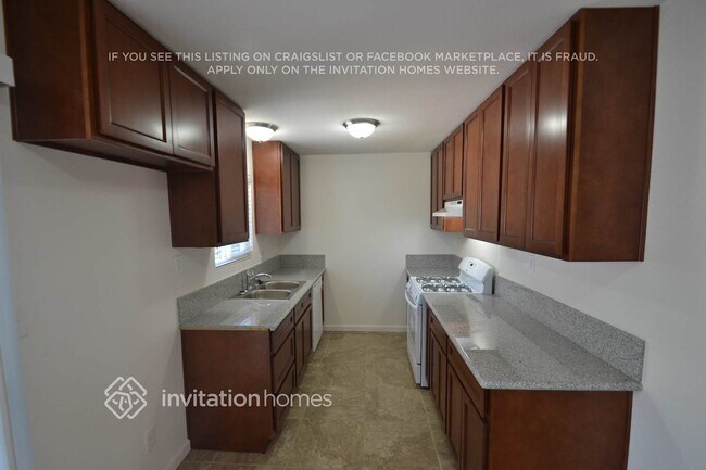 Foto del edificio - 7668 Eastbreeze Cir