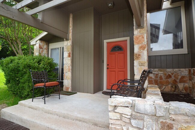 Foto del edificio - Large 3/2 in Great Hills w/ Treetop Views