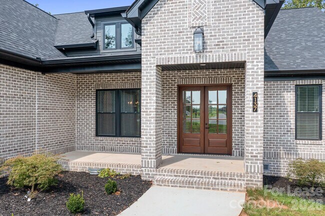 Foto del edificio - 4137 Blair Rd