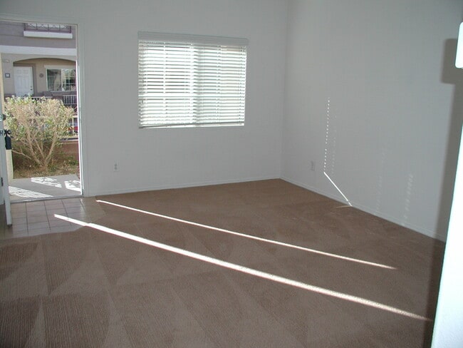 Building Photo - Soneto Creek