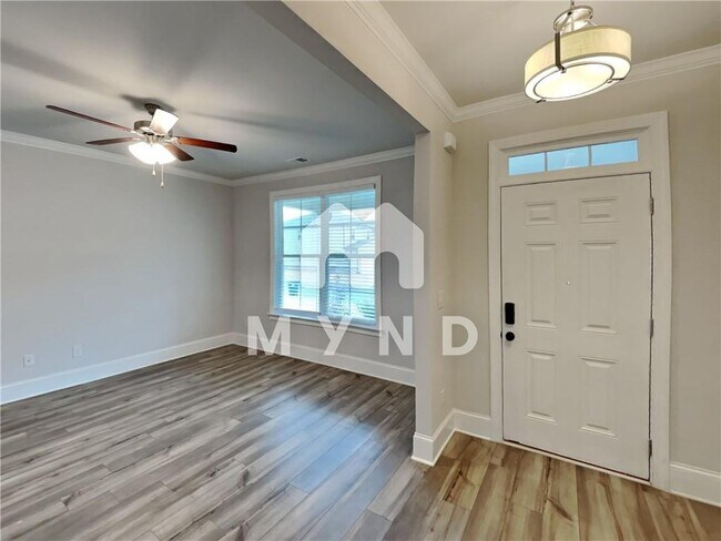 Building Photo - 323 Caledonia Ct