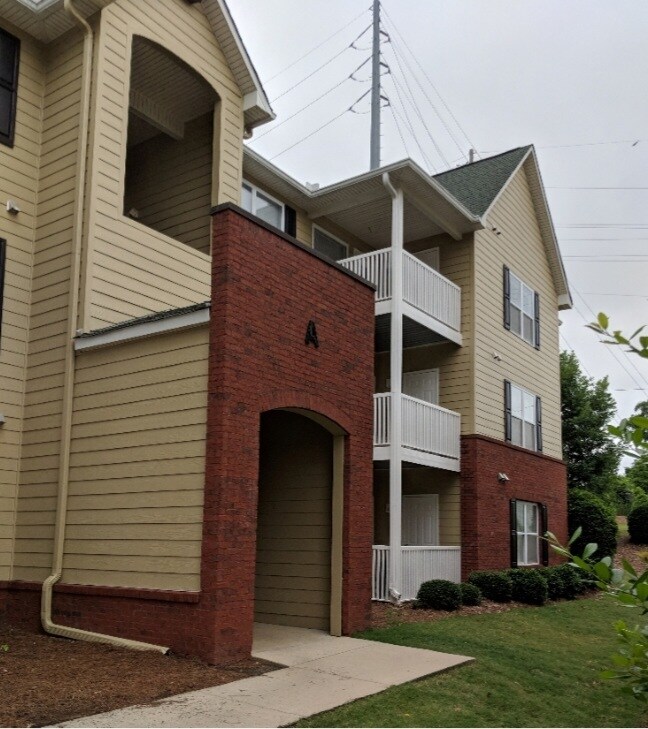 The View - 340 North Donahue Drive