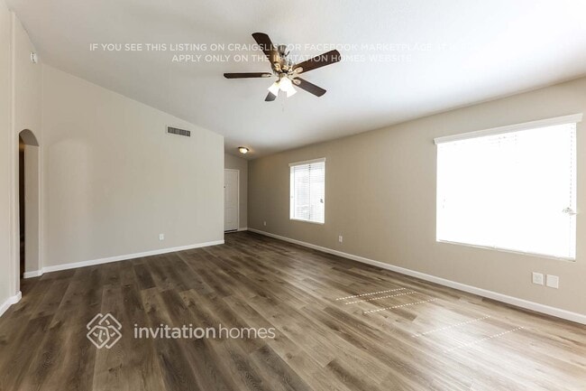 Building Photo - 5029 W Kerry Ln