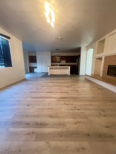 Foto del edificio - 4660 Spice St