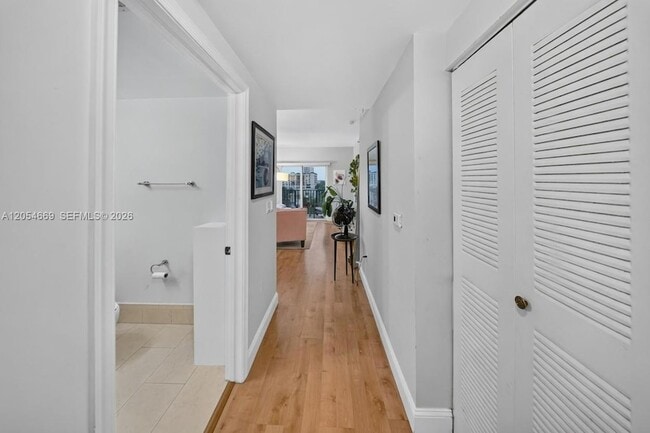 Foto del edificio - 1627 SW 37th Ave
