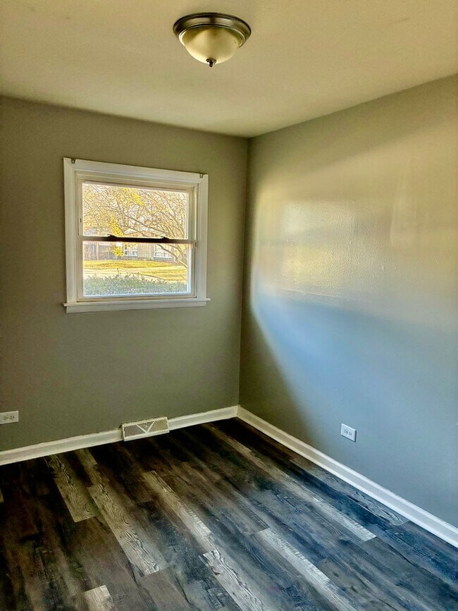 Foto del edificio - Gorgeous 3bed 2bath Single family house