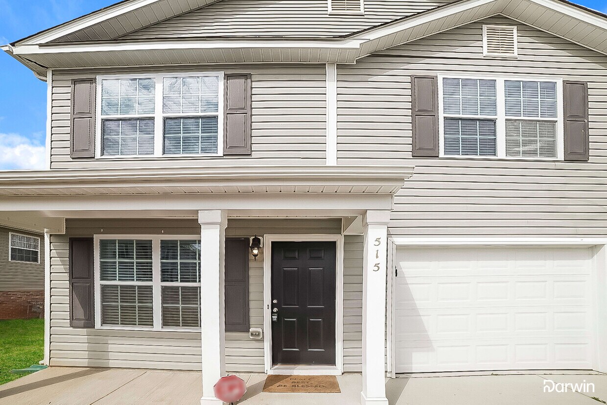 Foto principal - 515 Salem Springs Drive, Winston Salem, NC...